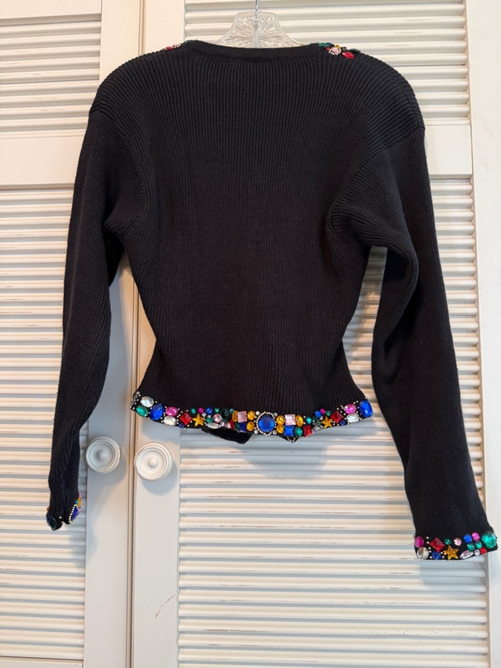 FREDERICK’S OF HOLLYWOOD Vintage Black V-Neck Sweater with Multicolor Jewel Trim - Picture 2 of 7